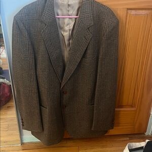 Elegant Brown Checkered Men's Blazer